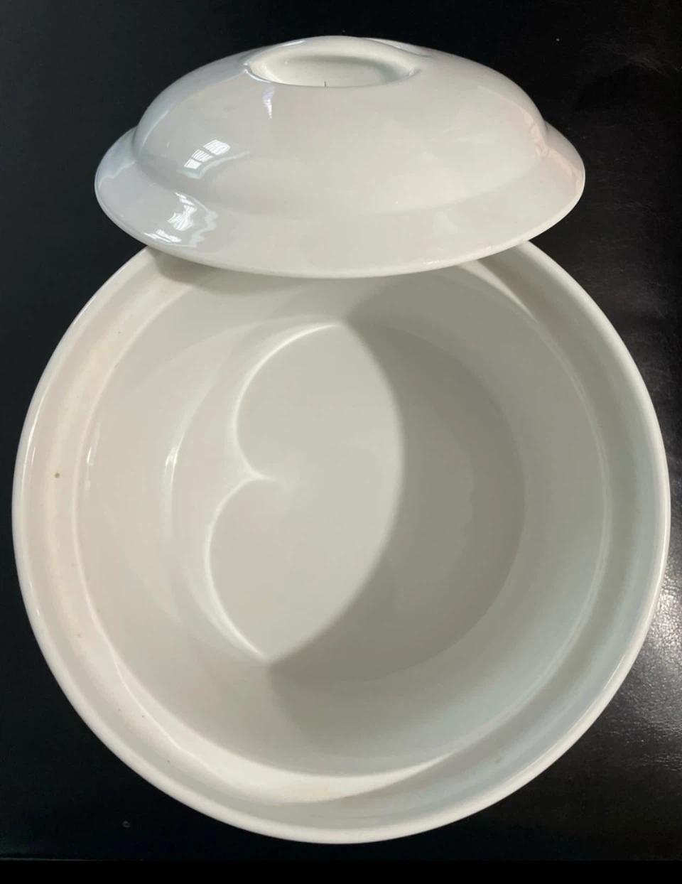 White Ceramic Casserole Dish with Lid - photo 2