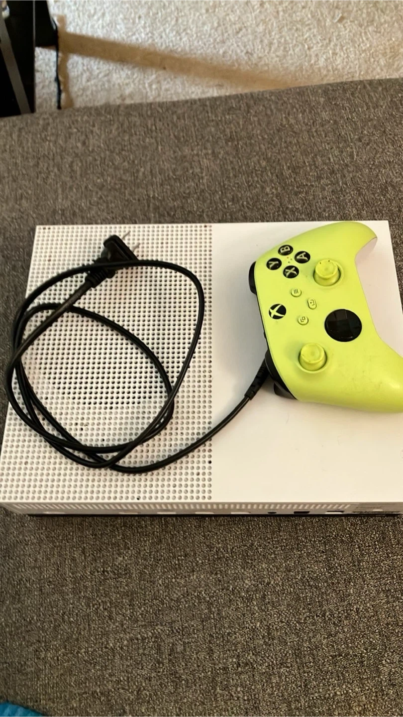 Xbox One S