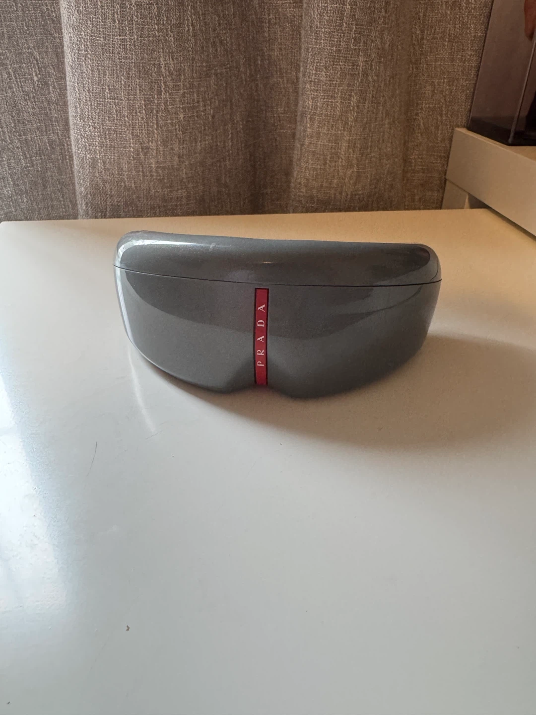 Men’s Prada Sunglasses with Case - photo 4