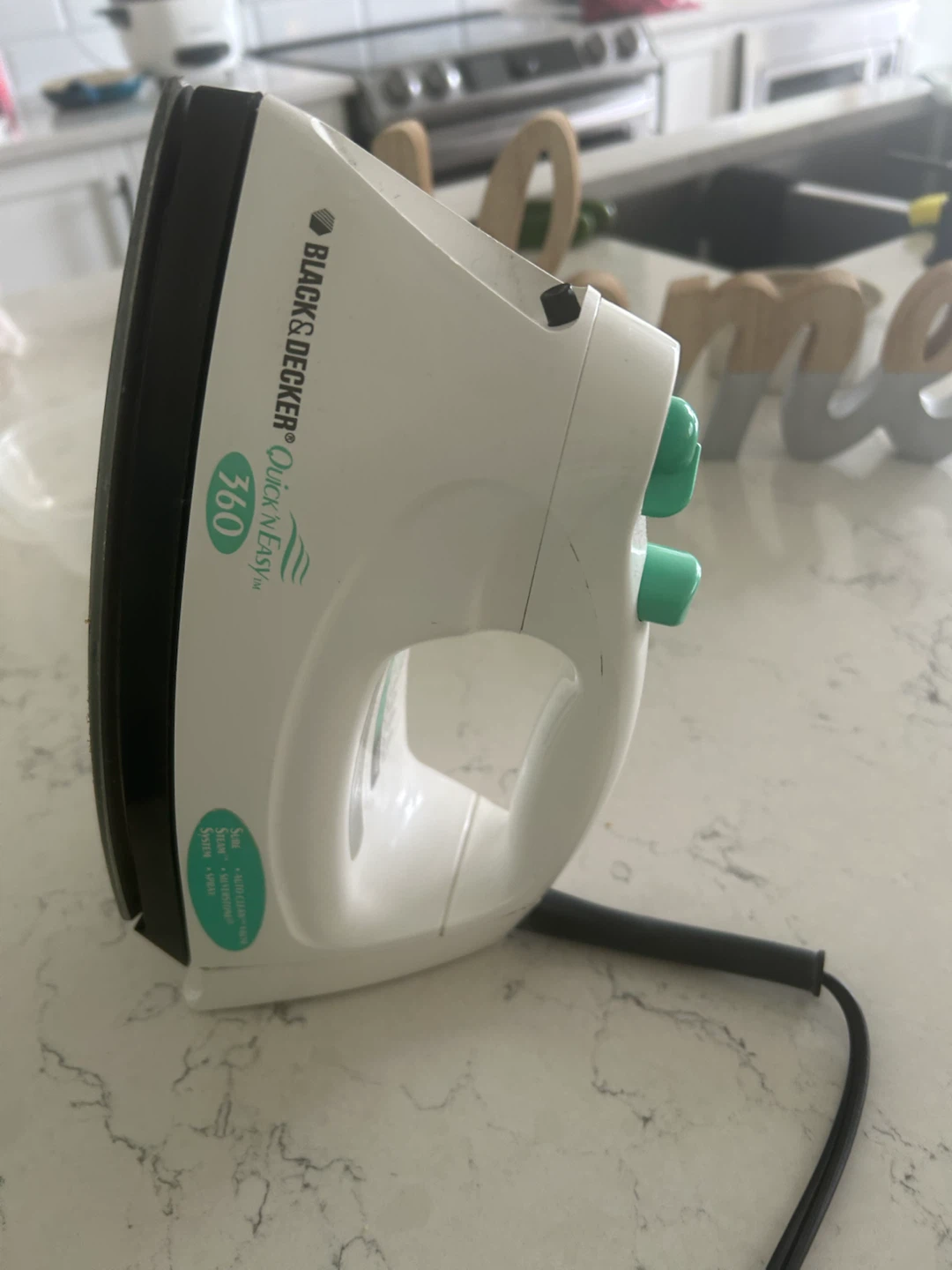 Black and Decker Steam Iron - photo 2