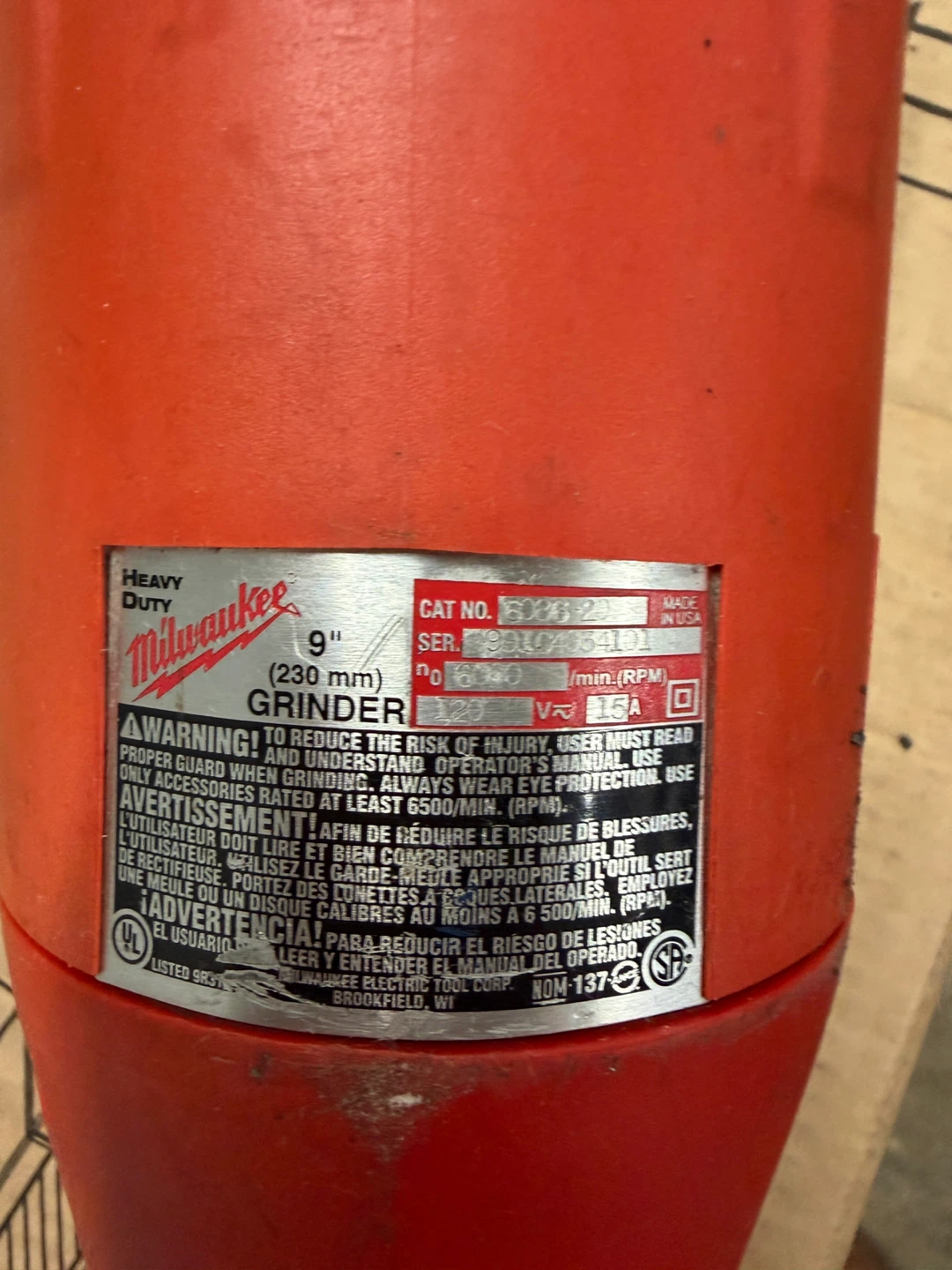 Milwaukee 9" Grinder - photo 4
