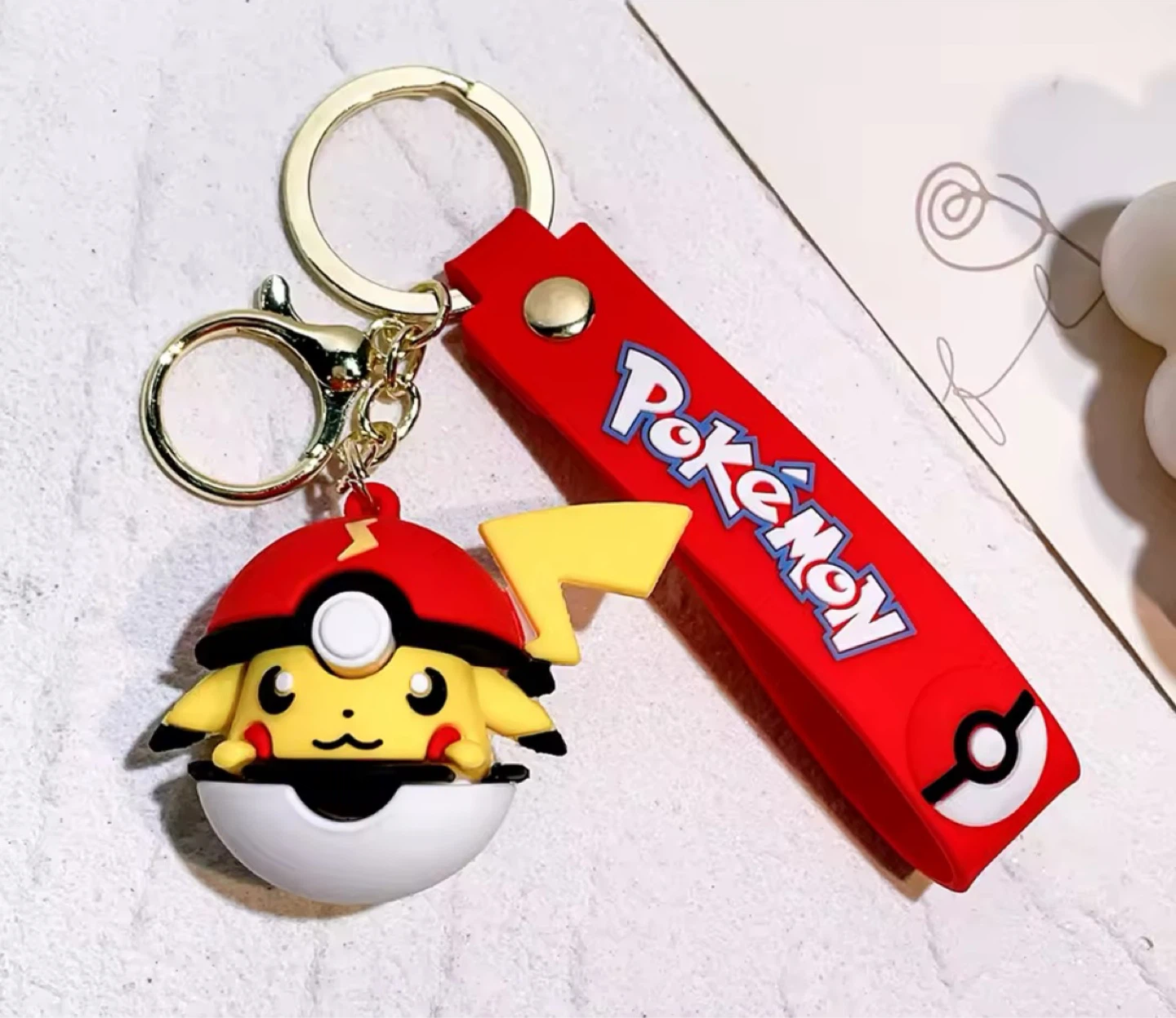 Brand New POKÉMON PIKACHU Backpack Keychain