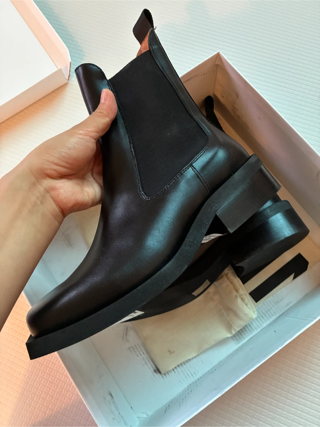 Ganni Black Leather Chelsea Boots - photo 2