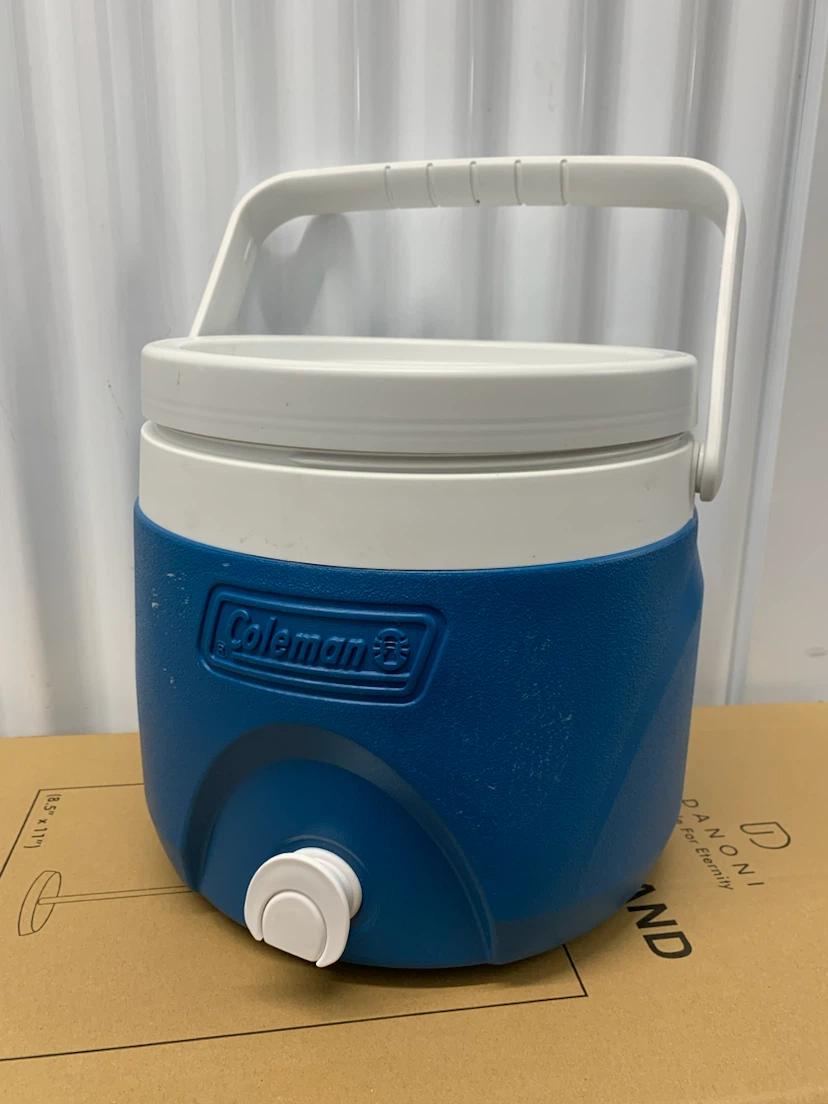 Coleman 2 Gallon Stacker Jug - photo 2