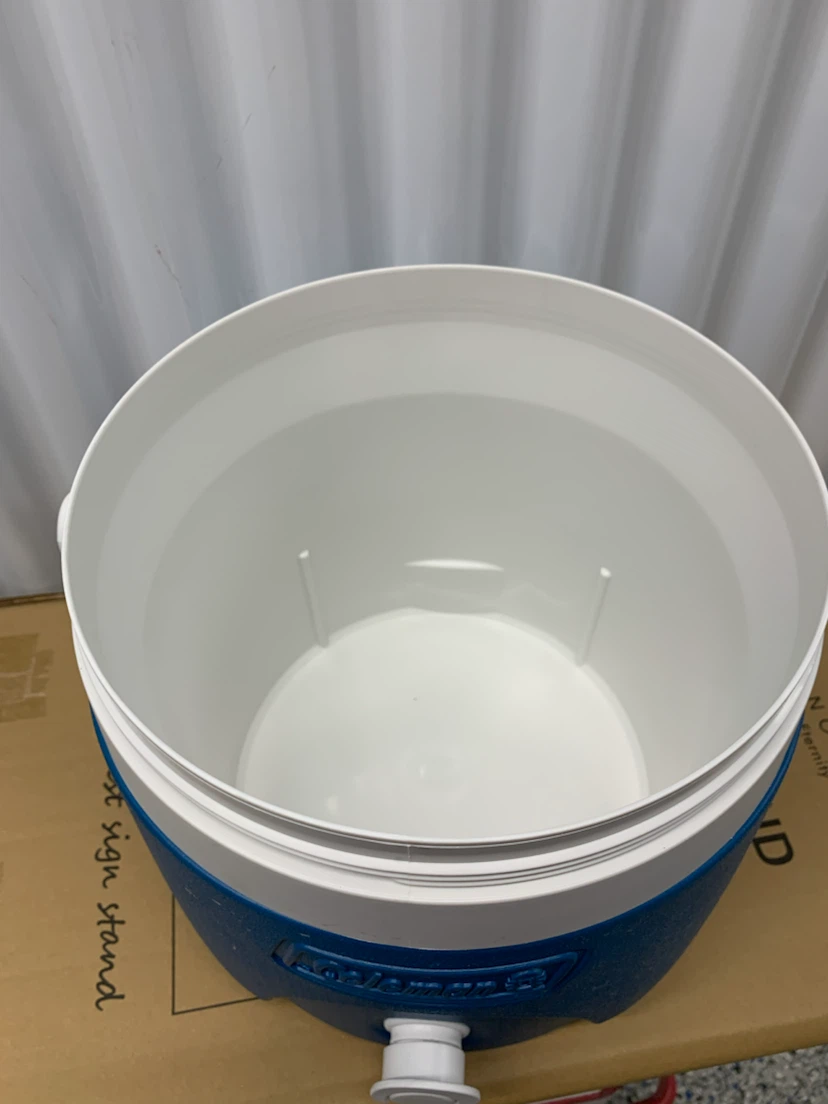 Coleman 2 Gallon Stacker Jug - photo 3