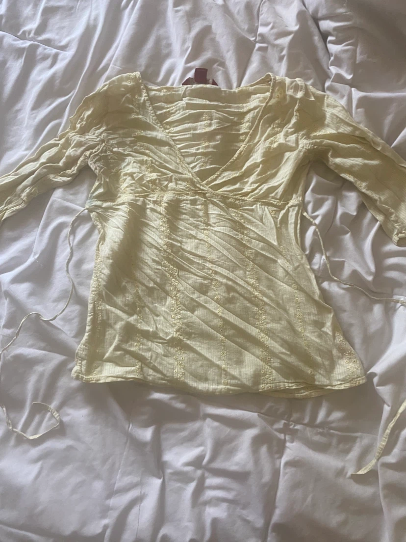 B.U.M. Equipment Yellow Embroidered Top XS/TP