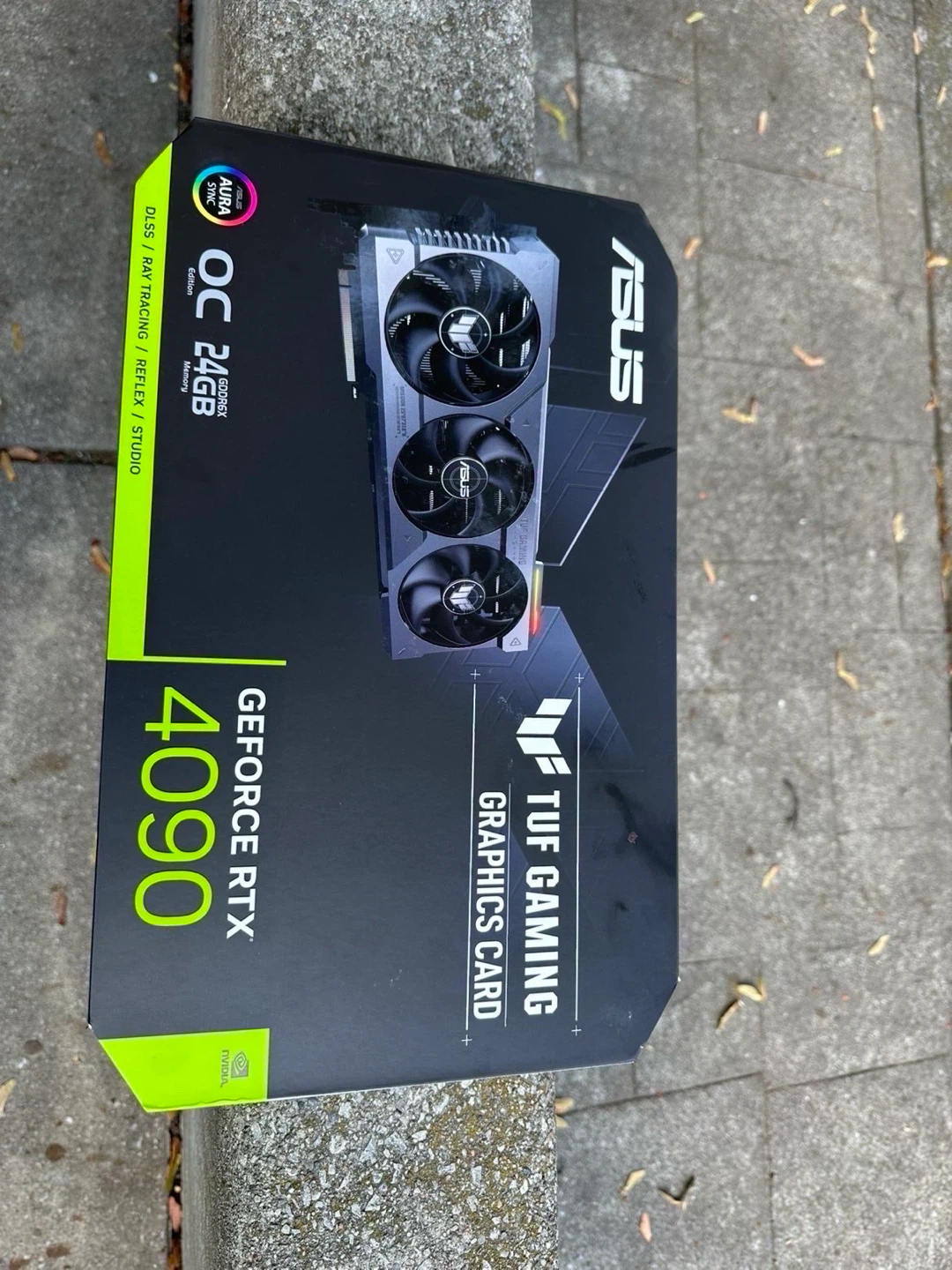 ASUS TUF Gaming GeForce RTX 4090 OC Edition 24GB - photo 3