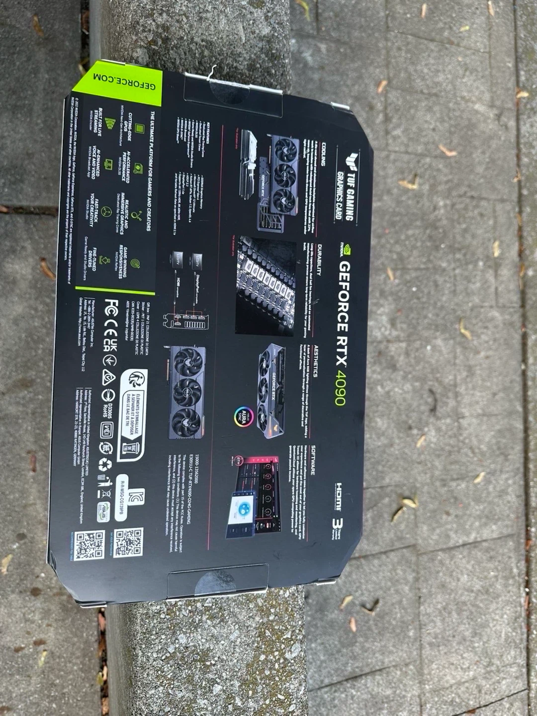 ASUS TUF Gaming GeForce RTX 4090 OC Edition 24GB - photo 4