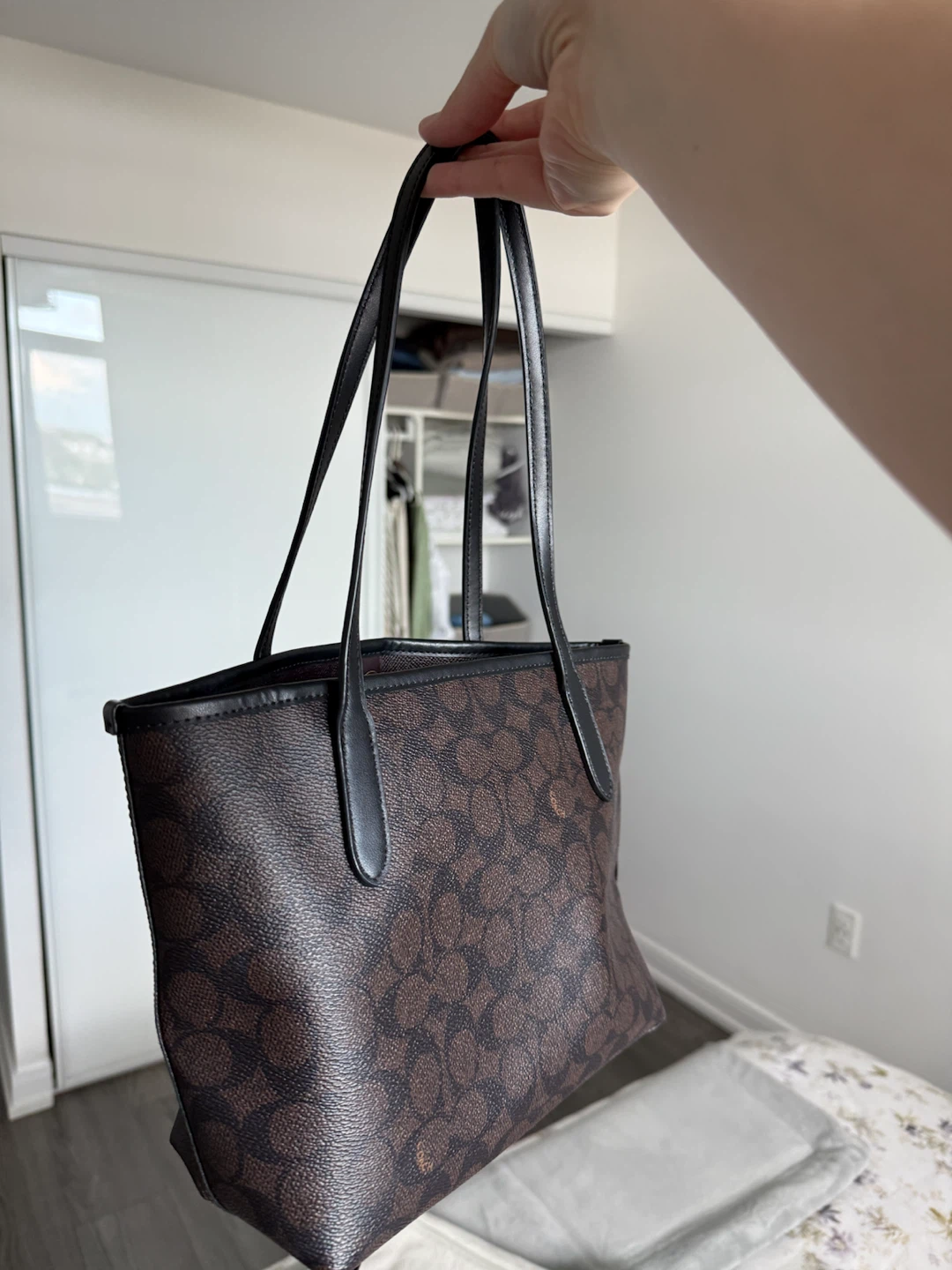 COACH City Tote Bag Mini - photo 2
