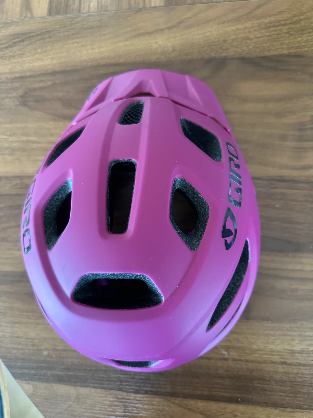 Giro Tremor MIPS Kids Helmet Pink  47-54cm New in Box