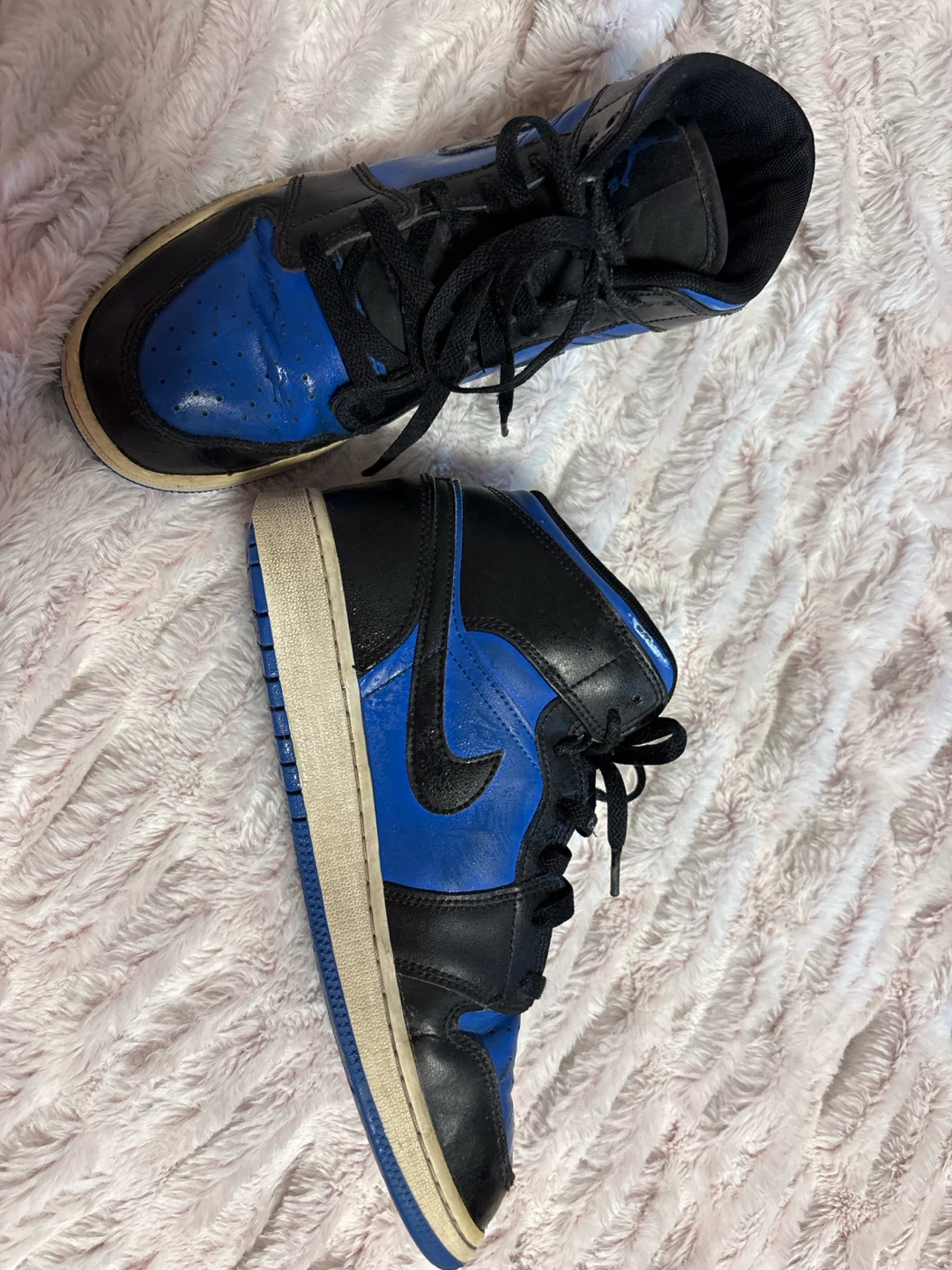 Jordans blue and black