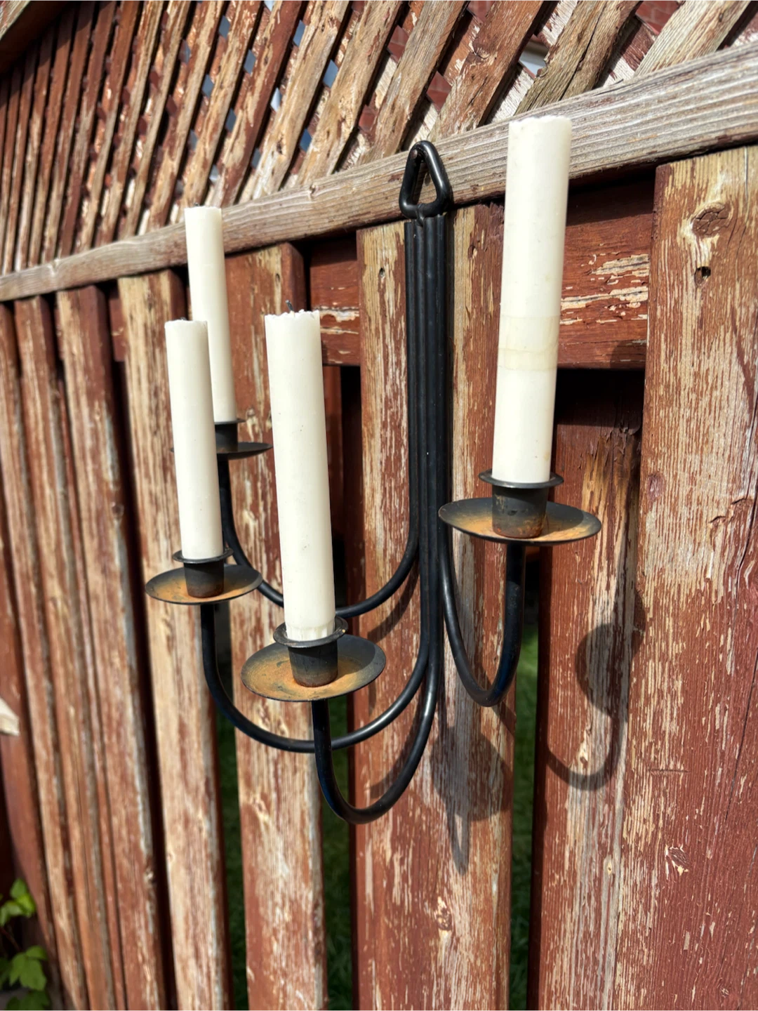 Black metal 4-arm candelabra wall sconce - photo 2