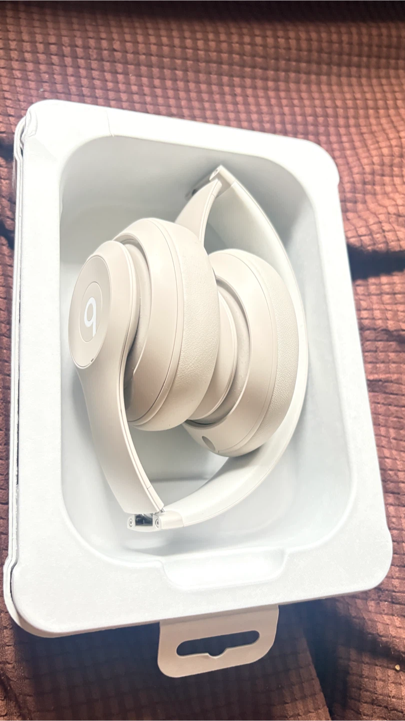 Beats Solo3 Wireless On-Ear Headphones - Gold - photo 4