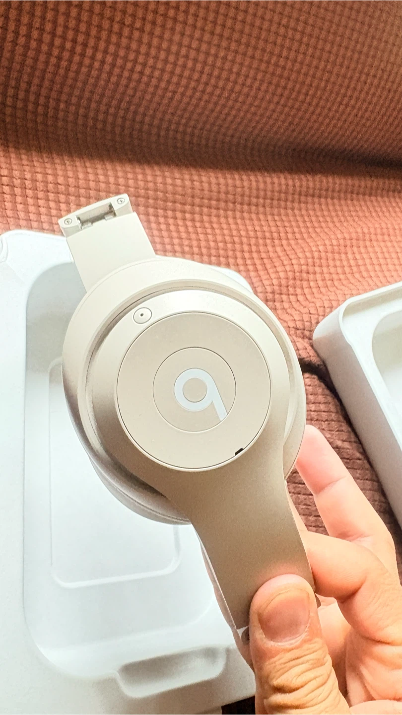 Beats Solo3 Wireless On-Ear Headphones - Gold - photo 5