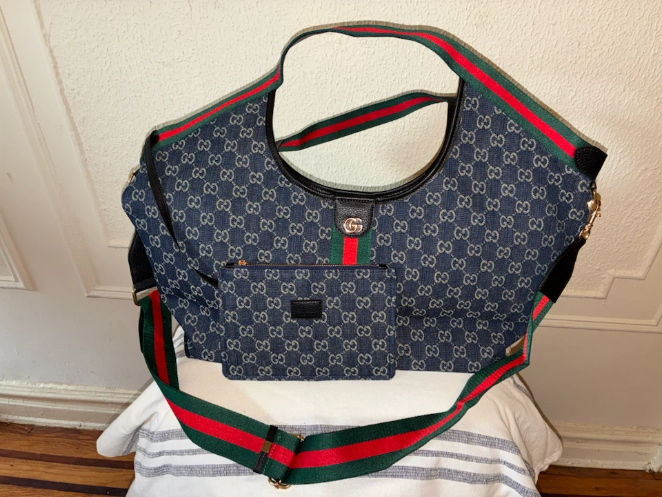 Gucci Monogram Canvas Hobo Bag with Pouch - photo 2