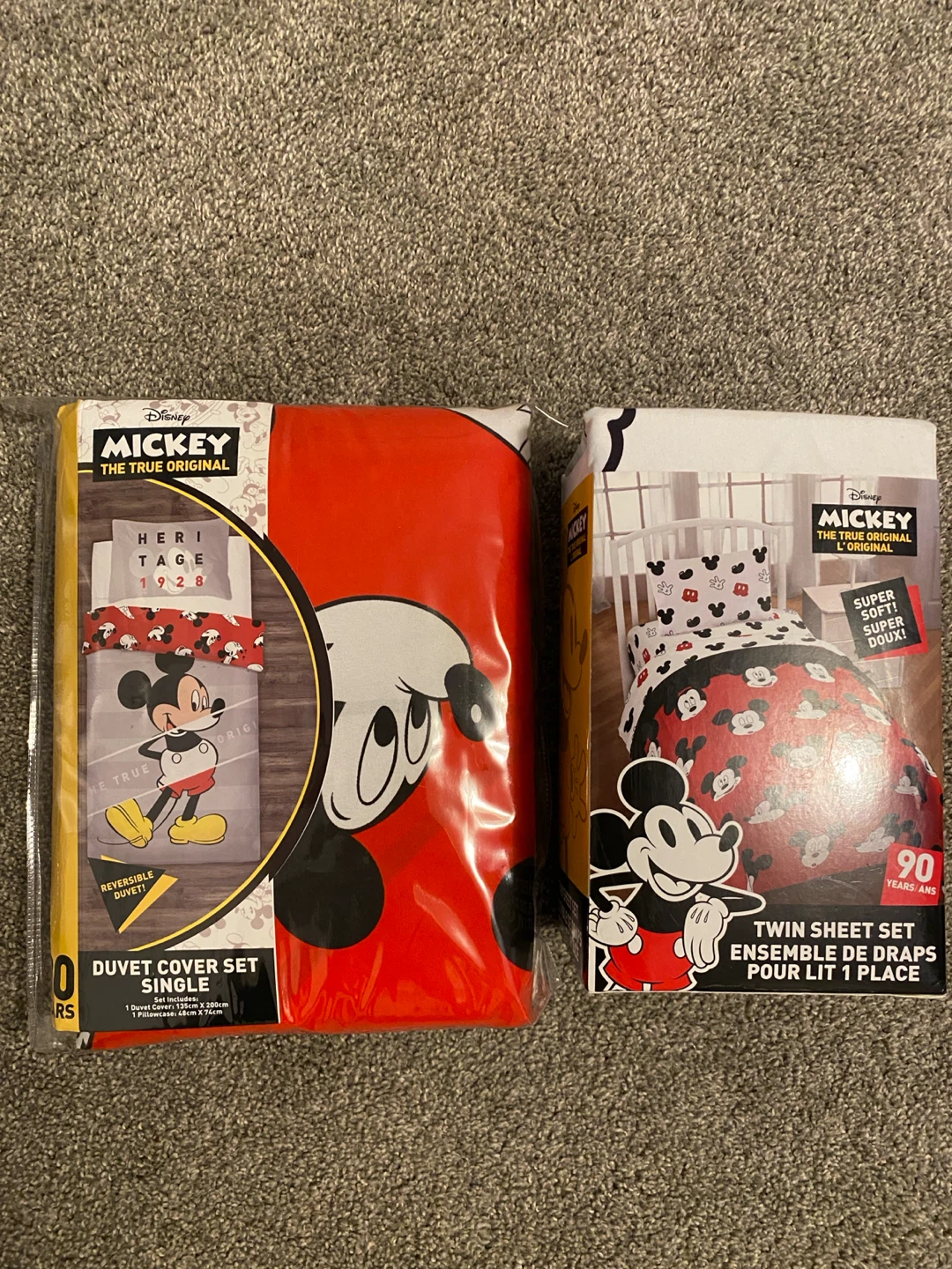 Mickey Mouse Duvet Cover & Twin Sheet Set