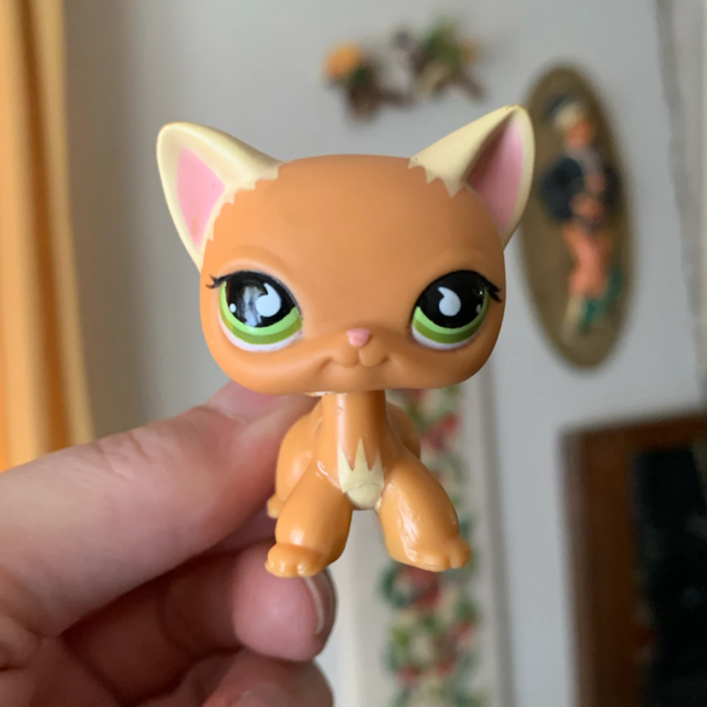 Littlest Pet Shop Orange Short-hair Cat 525 with Green Eyes
