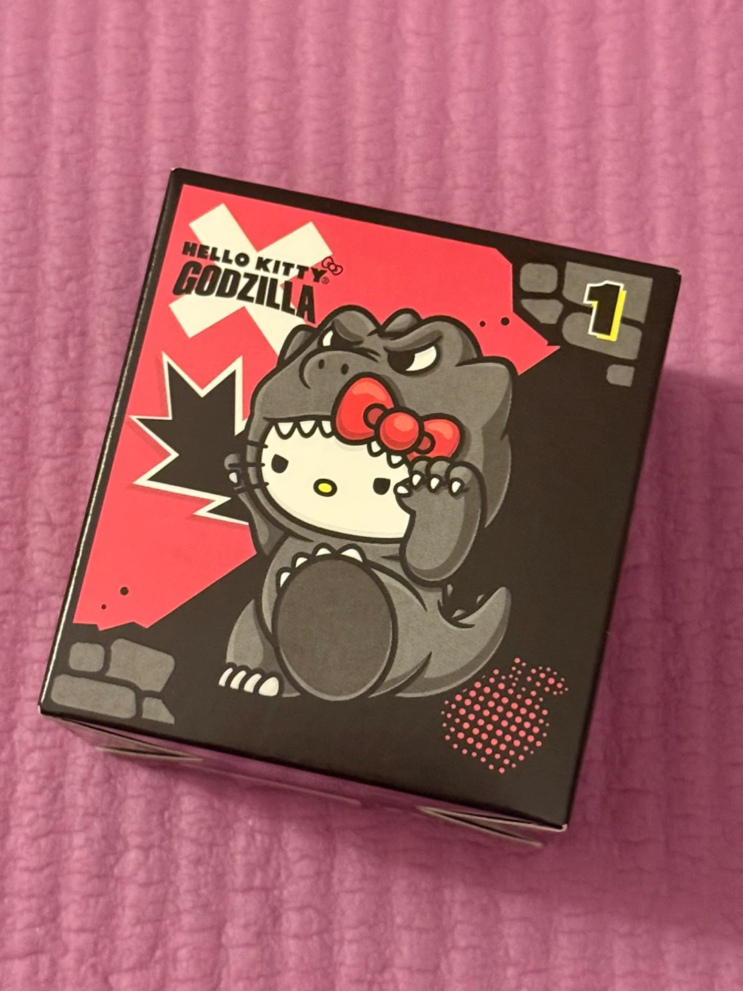 NEW✨Hello Kitty and Friends Godzilla Figure - photo 2