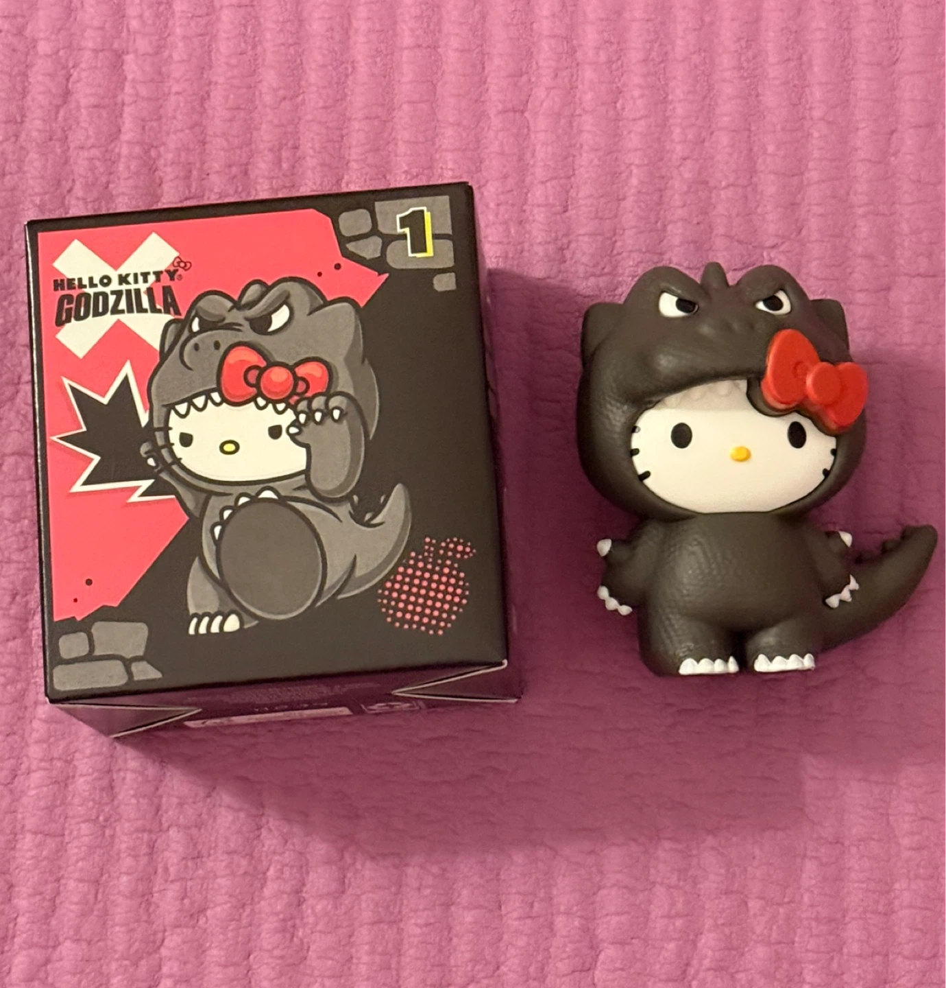 NEW✨Hello Kitty and Friends Godzilla Figure - photo 3
