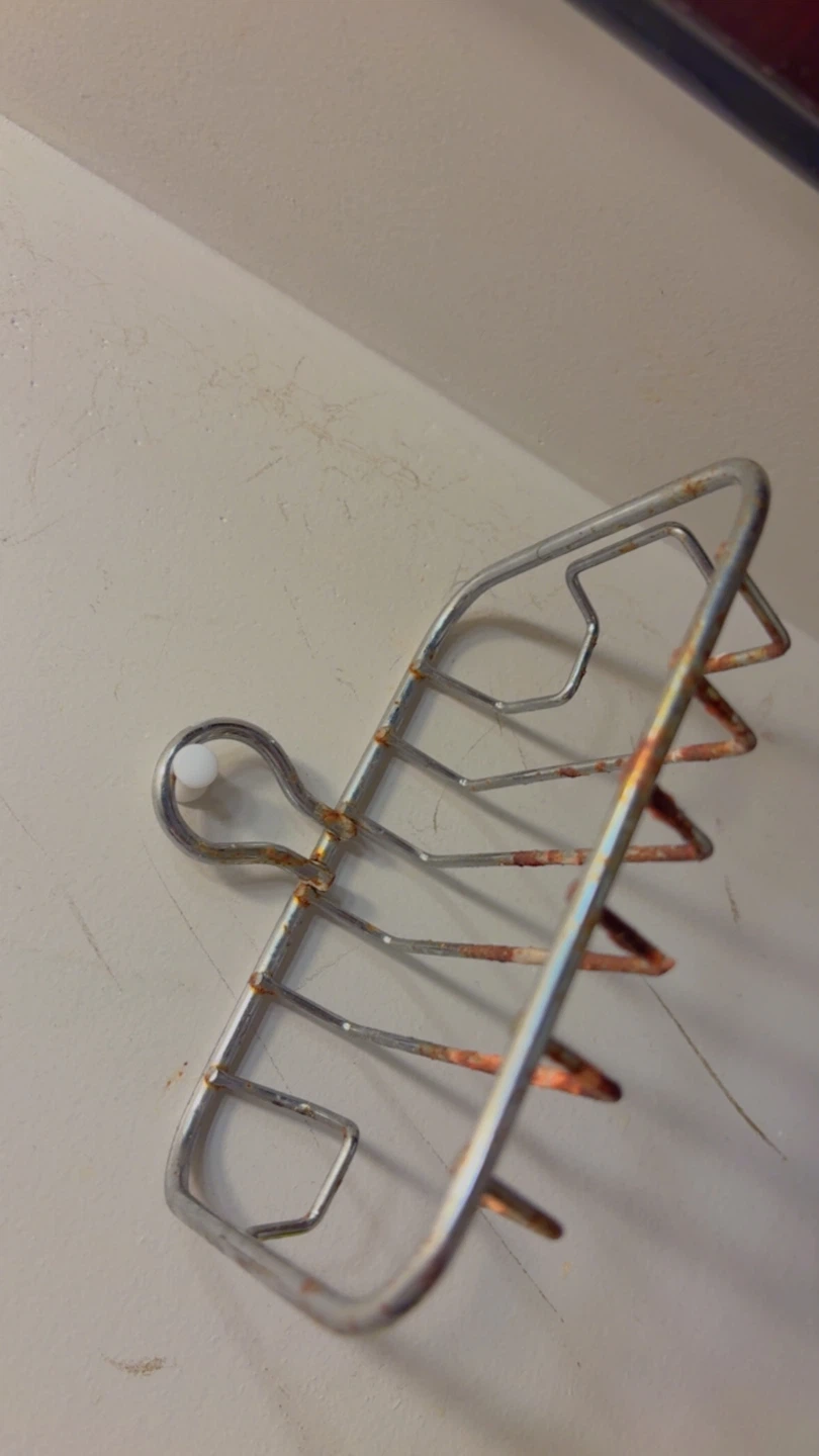 Wire Rack with Rust