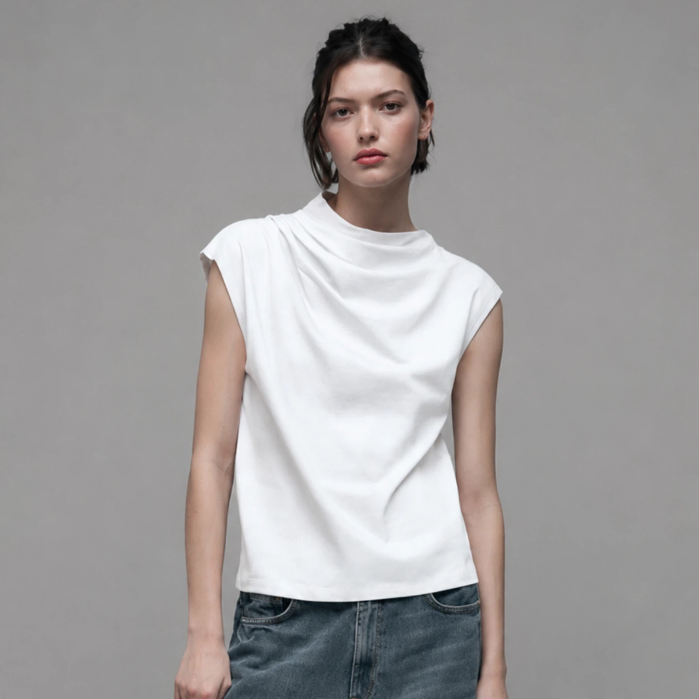 New✨white Zara sleeveless draped neck top (size M)