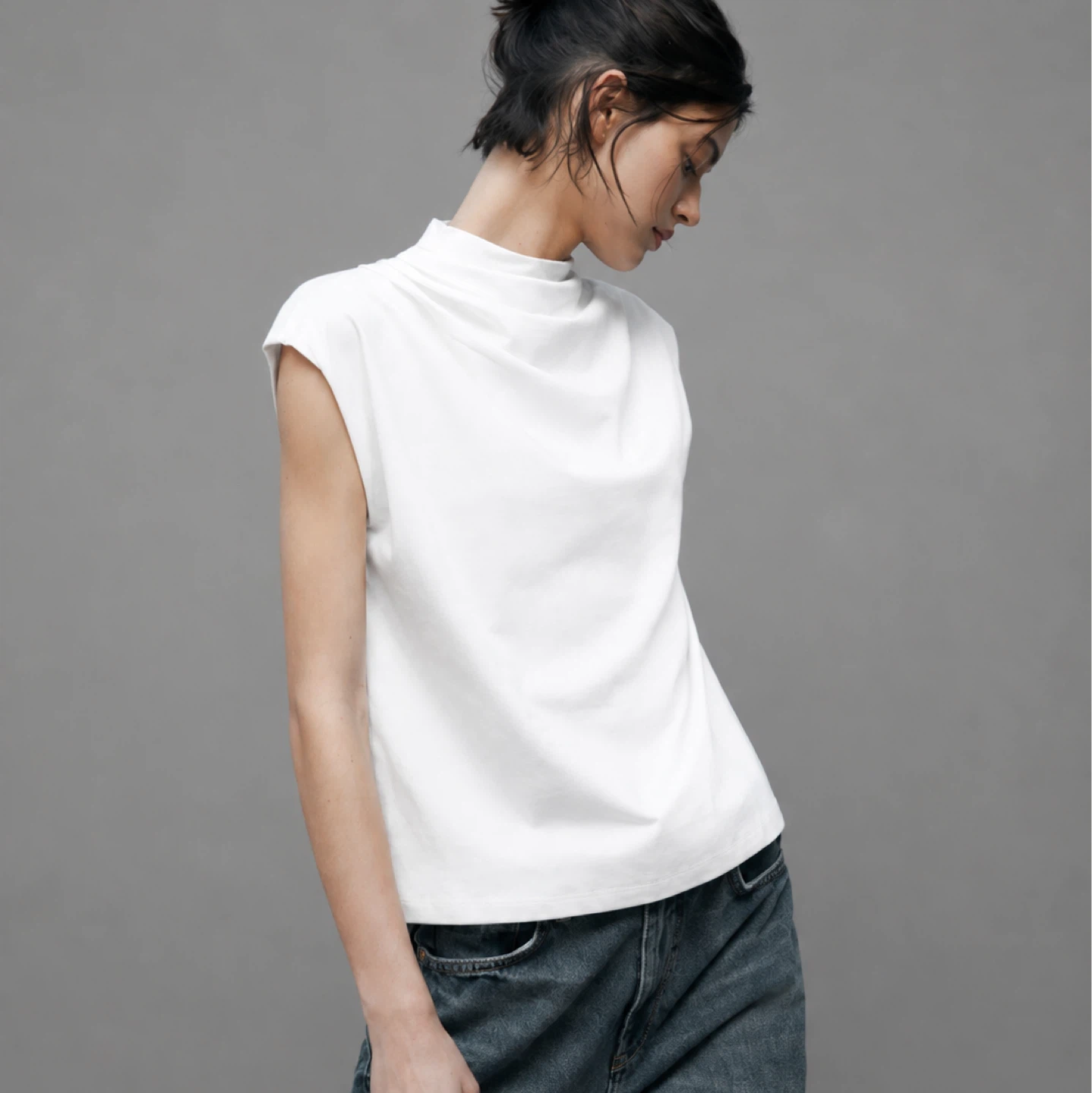 New✨white Zara sleeveless draped neck top (size M) - photo 2