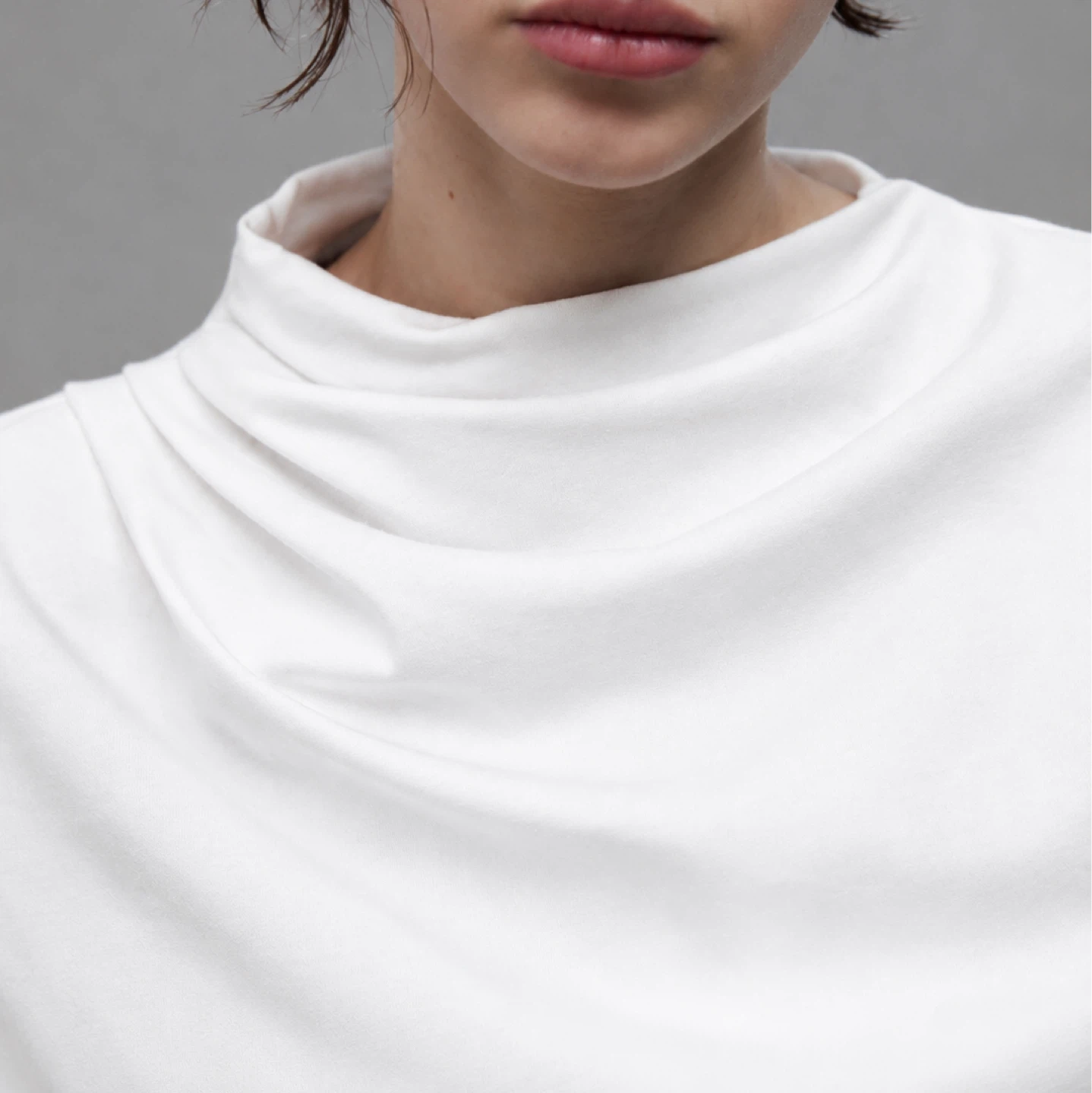 New✨white Zara sleeveless draped neck top (size M) - photo 3
