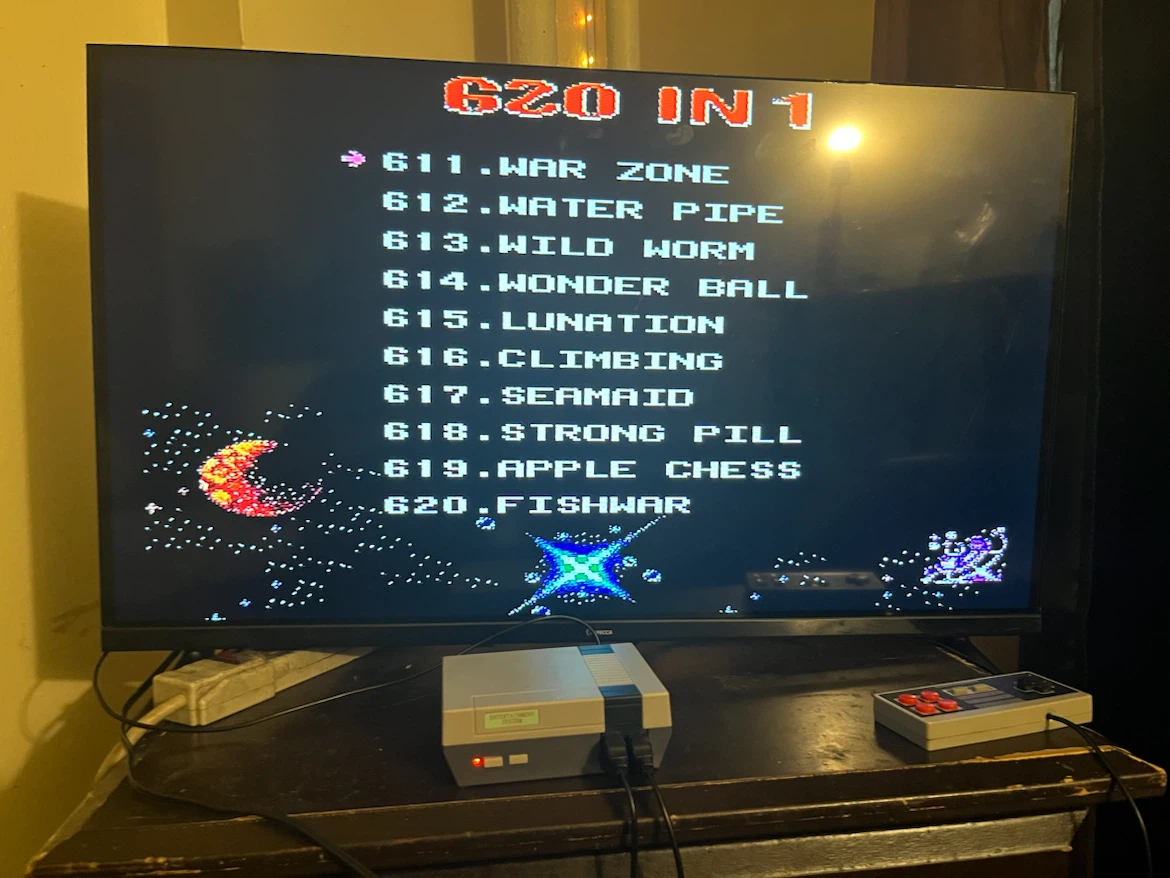 620 in 1 Retro Mini Game Console - photo 3