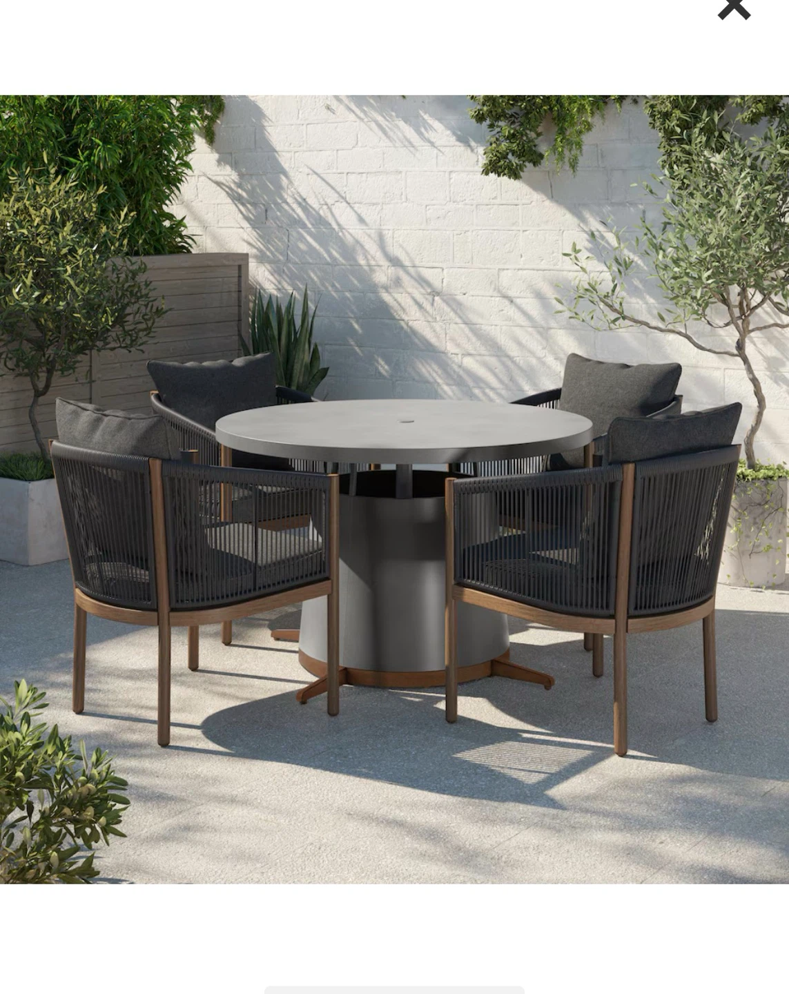 Round Metal Outdoor Dining Table W/ Chairs