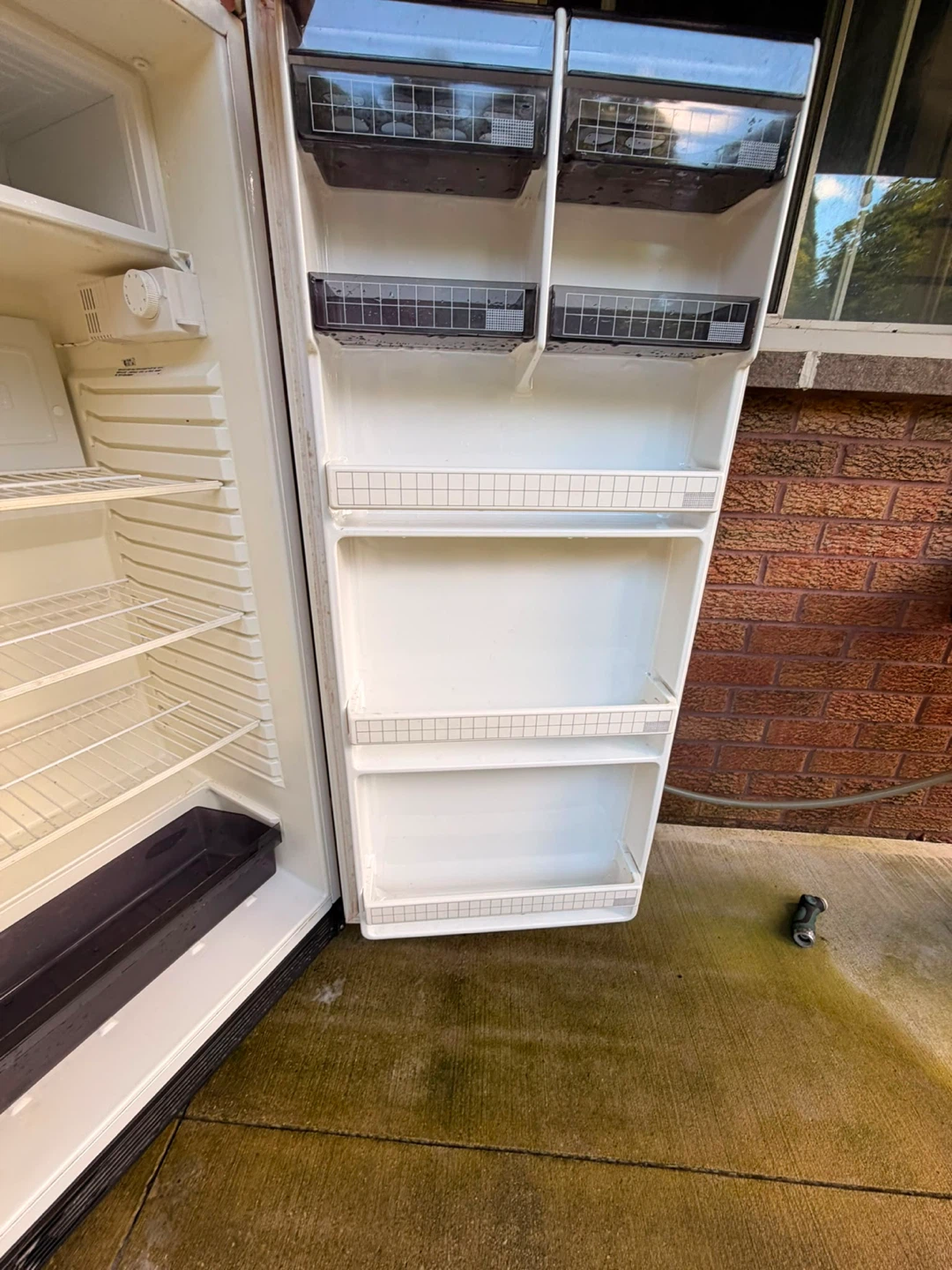 Fridge giving away - photo 3