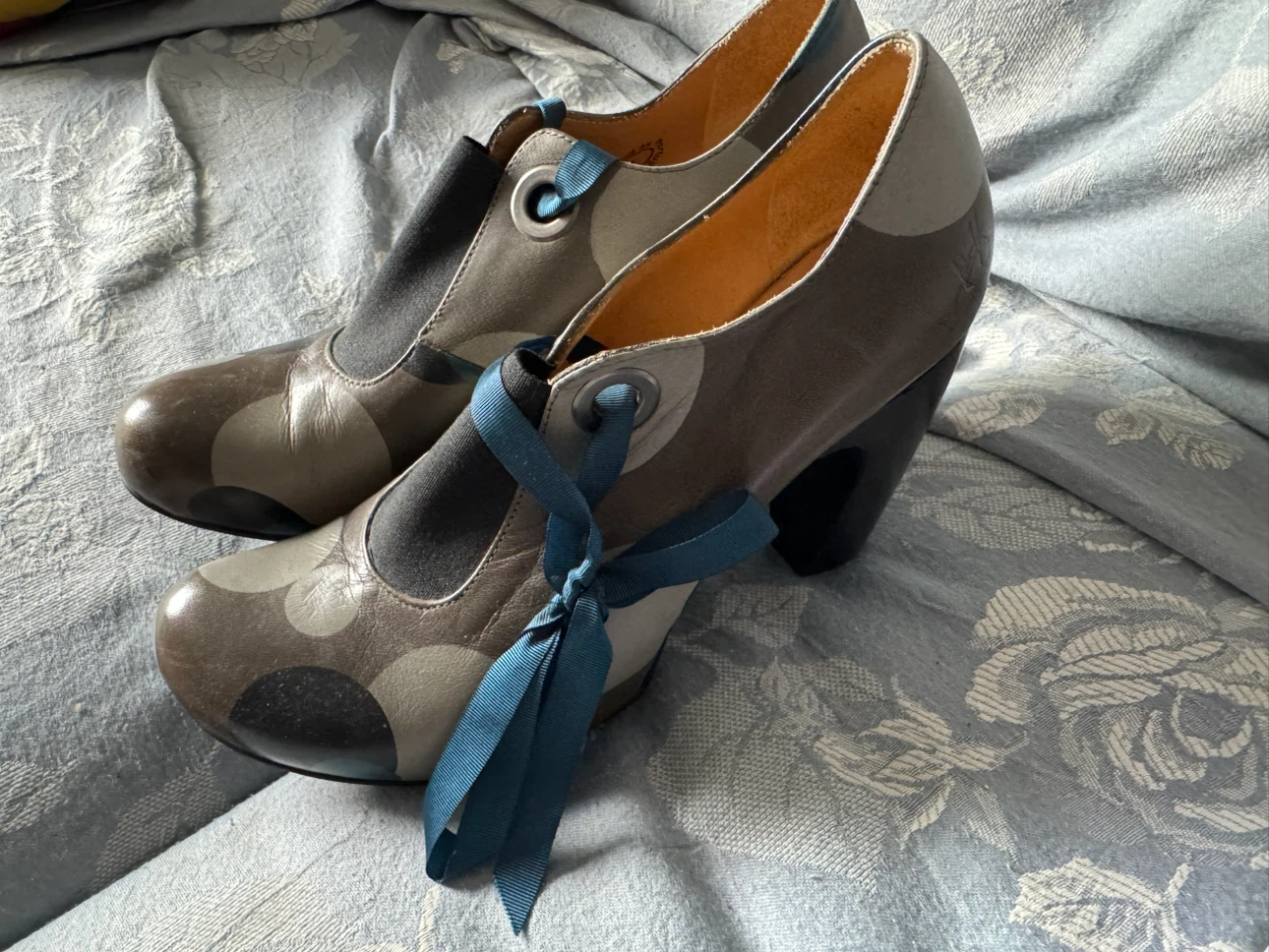 fluevogs like new - photo 2