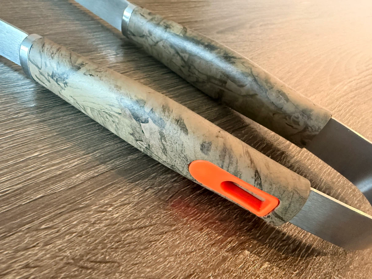 Grill Tongs with Camo Handles - photo 2