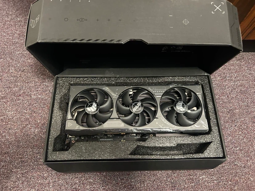 ASUS TUF Gaming GeForce RTX 4090 24GB- Excellent Condition - photo 2