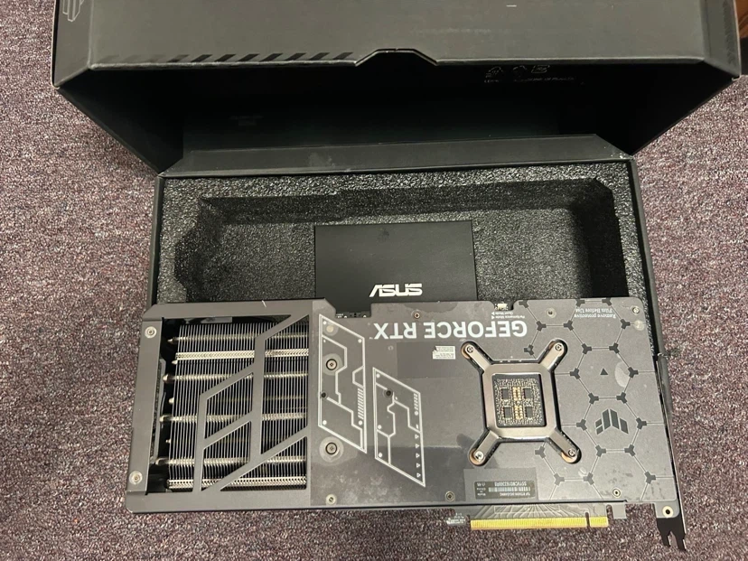 ASUS TUF Gaming GeForce RTX 4090 24GB- Excellent Condition - photo 3