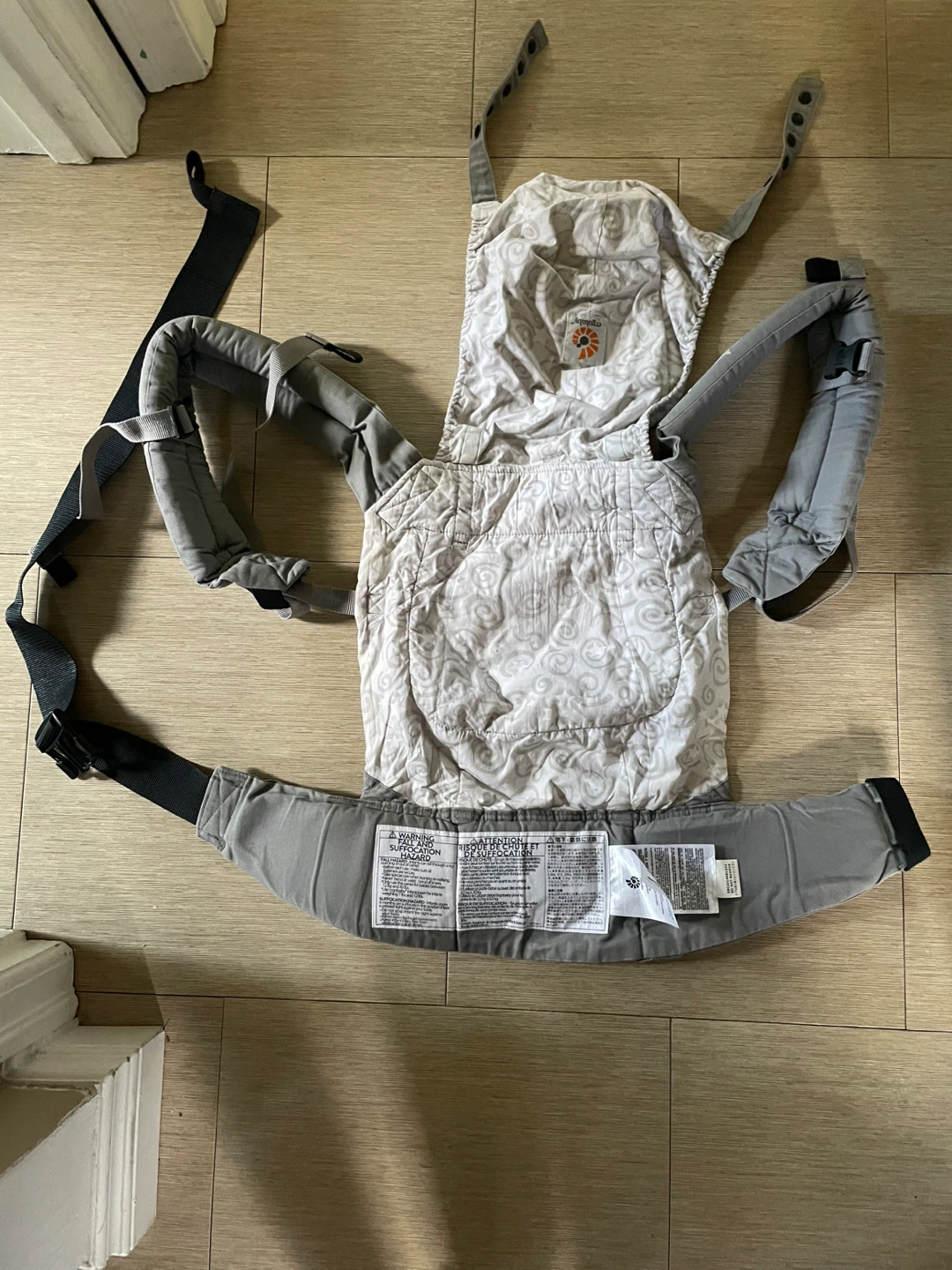 Ergobaby Baby Carrier - photo 2