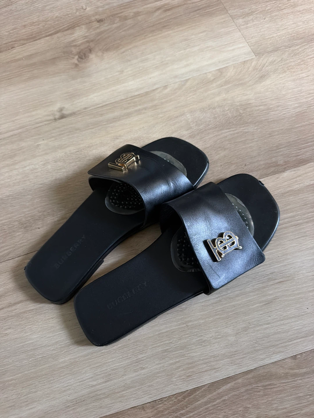 Burberry slides - photo 2