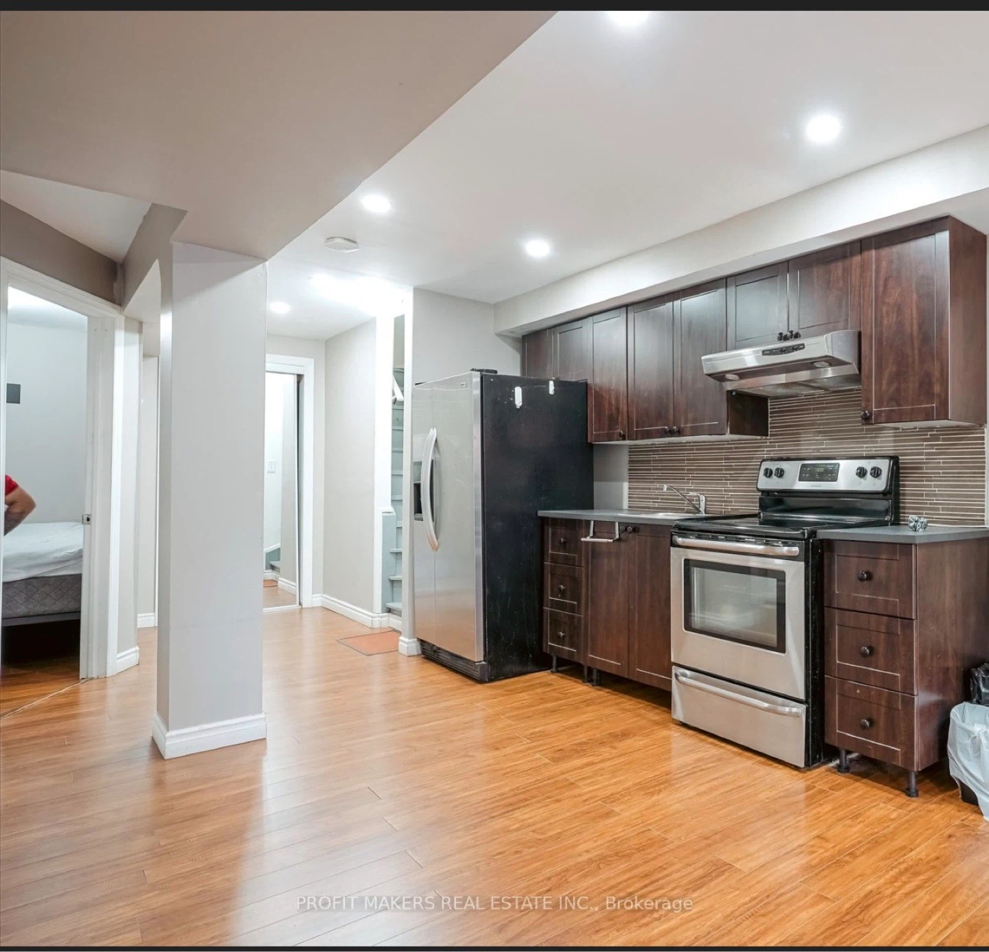 Walkout basement for rent - photo 2