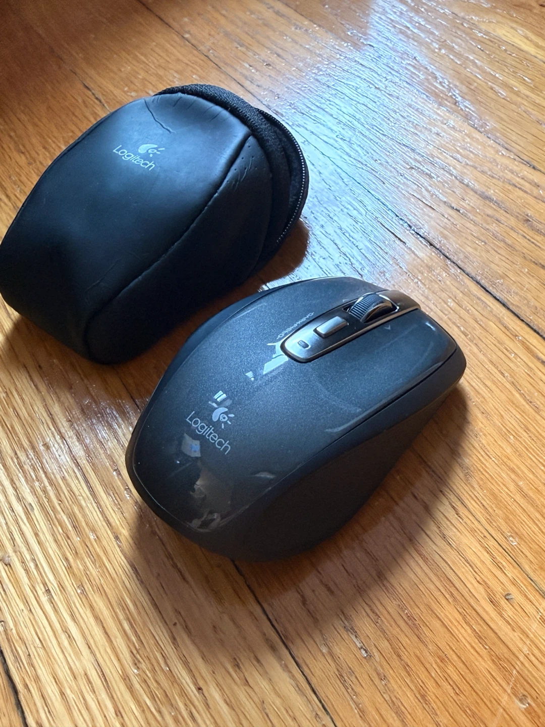 Logitech Anywhere MX Wireless Mouse with Case - photo 3