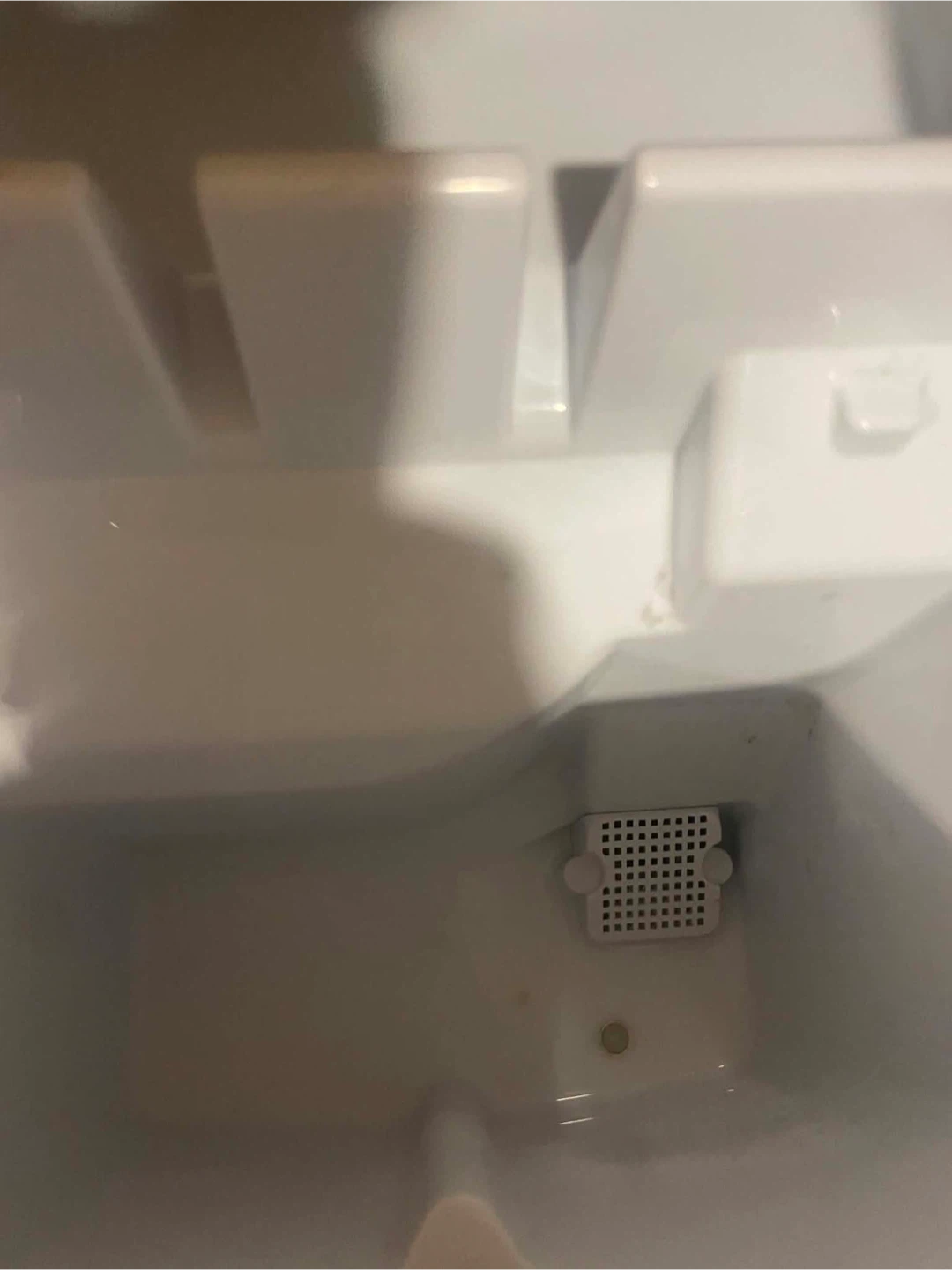 Frigidaire Countertop Ice Maker – Used, Like New Condition - photo 5