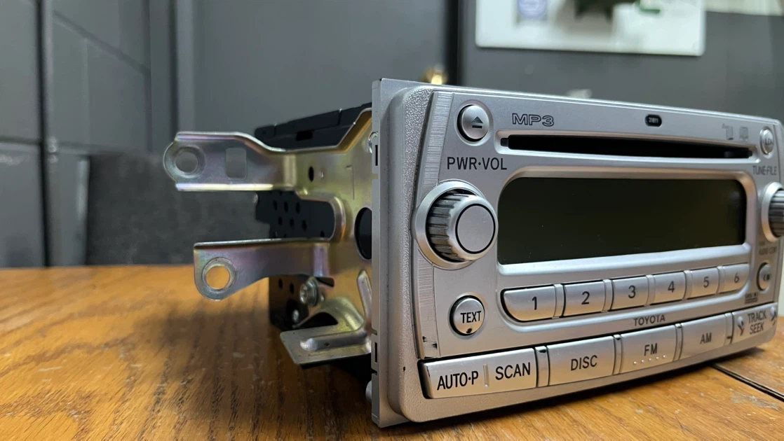 Toyota OEM Head Unit Radio (6 Disc Capacity and MP3) - photo 2