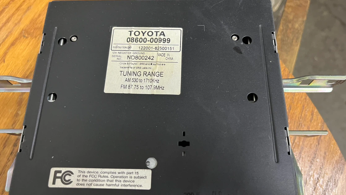 Toyota OEM Head Unit Radio (6 Disc Capacity and MP3) - photo 4