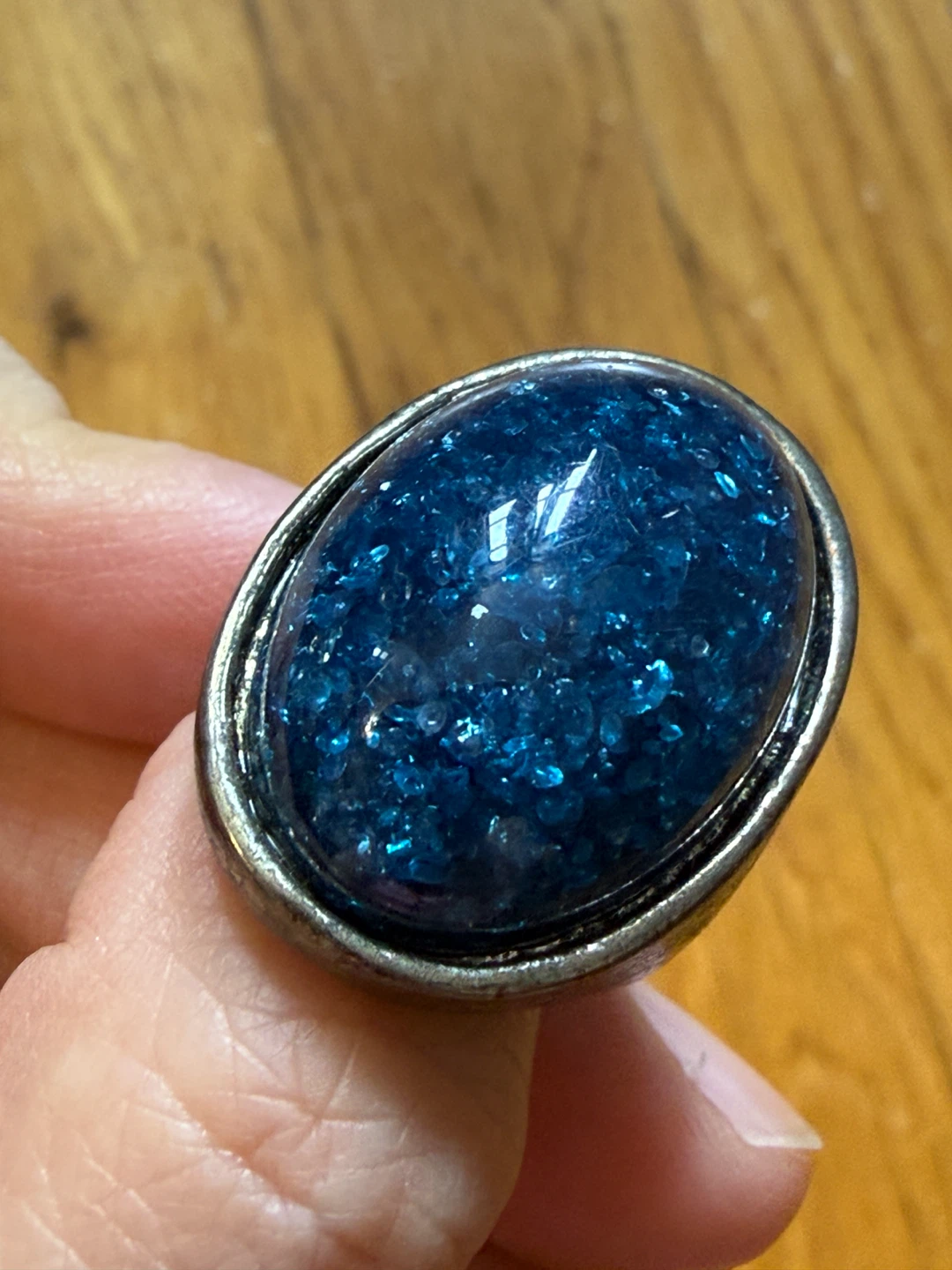 Sparkly Blue Gemstone Ring - photo 2