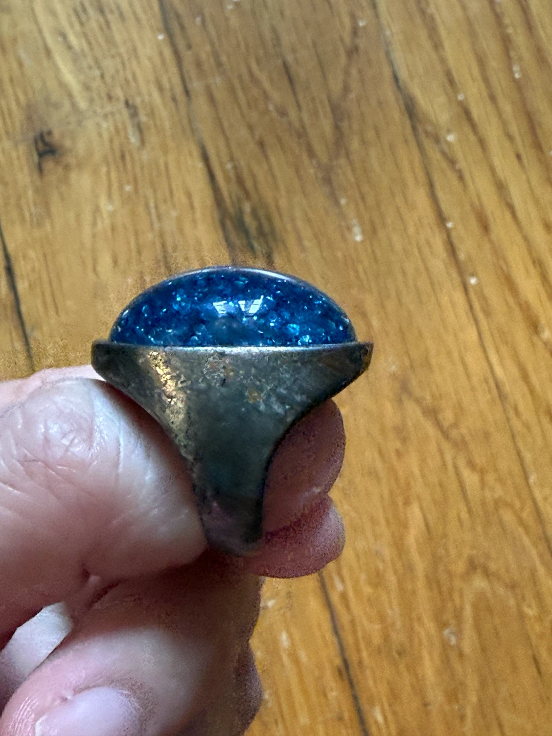 Sparkly Blue Gemstone Ring - photo 3