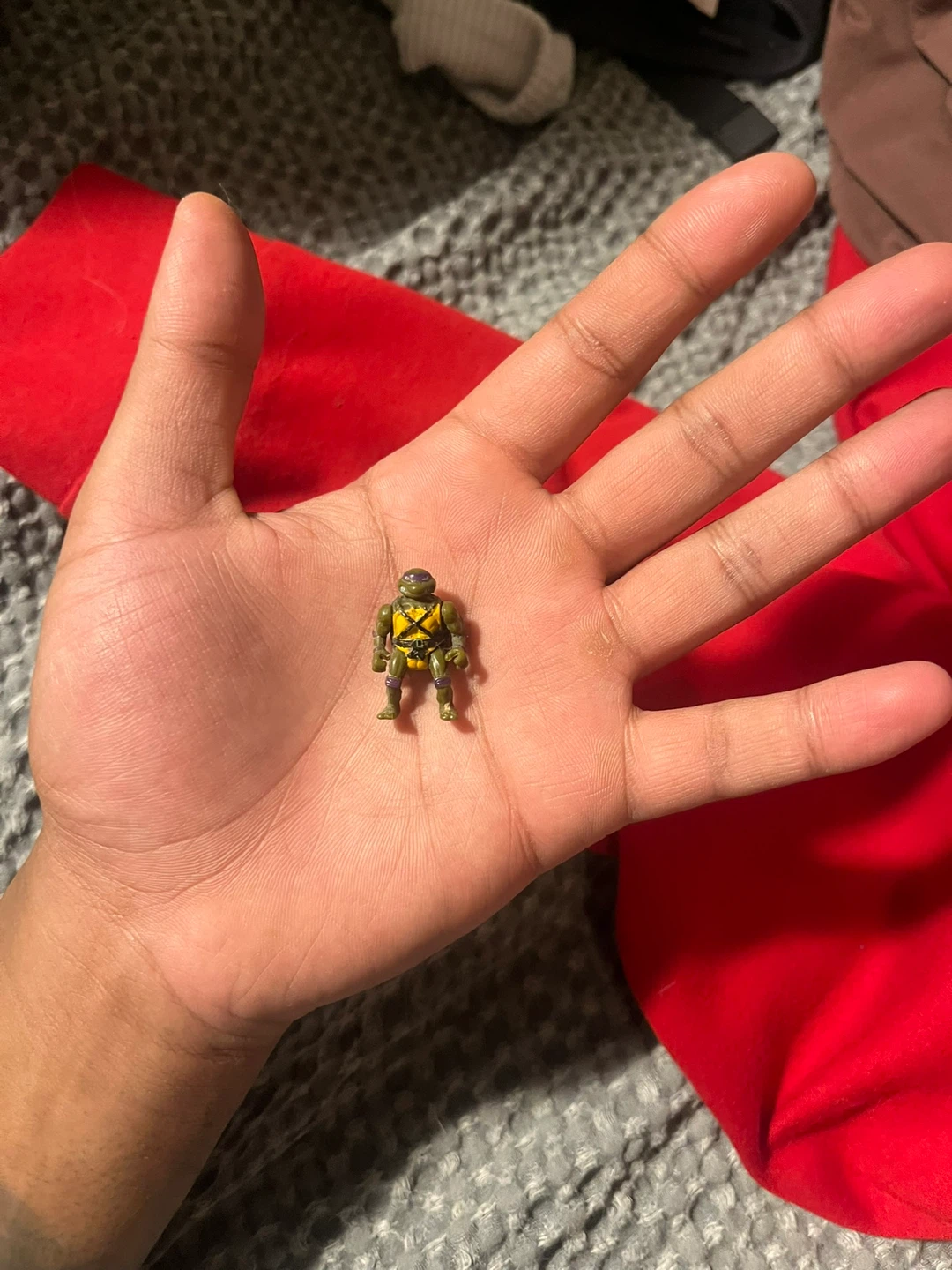 Vintage  micro Teenage Mutant Ninja Turtle action figure