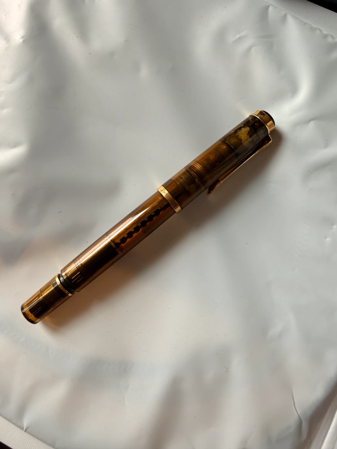Pelikan Fountain Pen - Brown and Gold limited edition cognac - photo 2