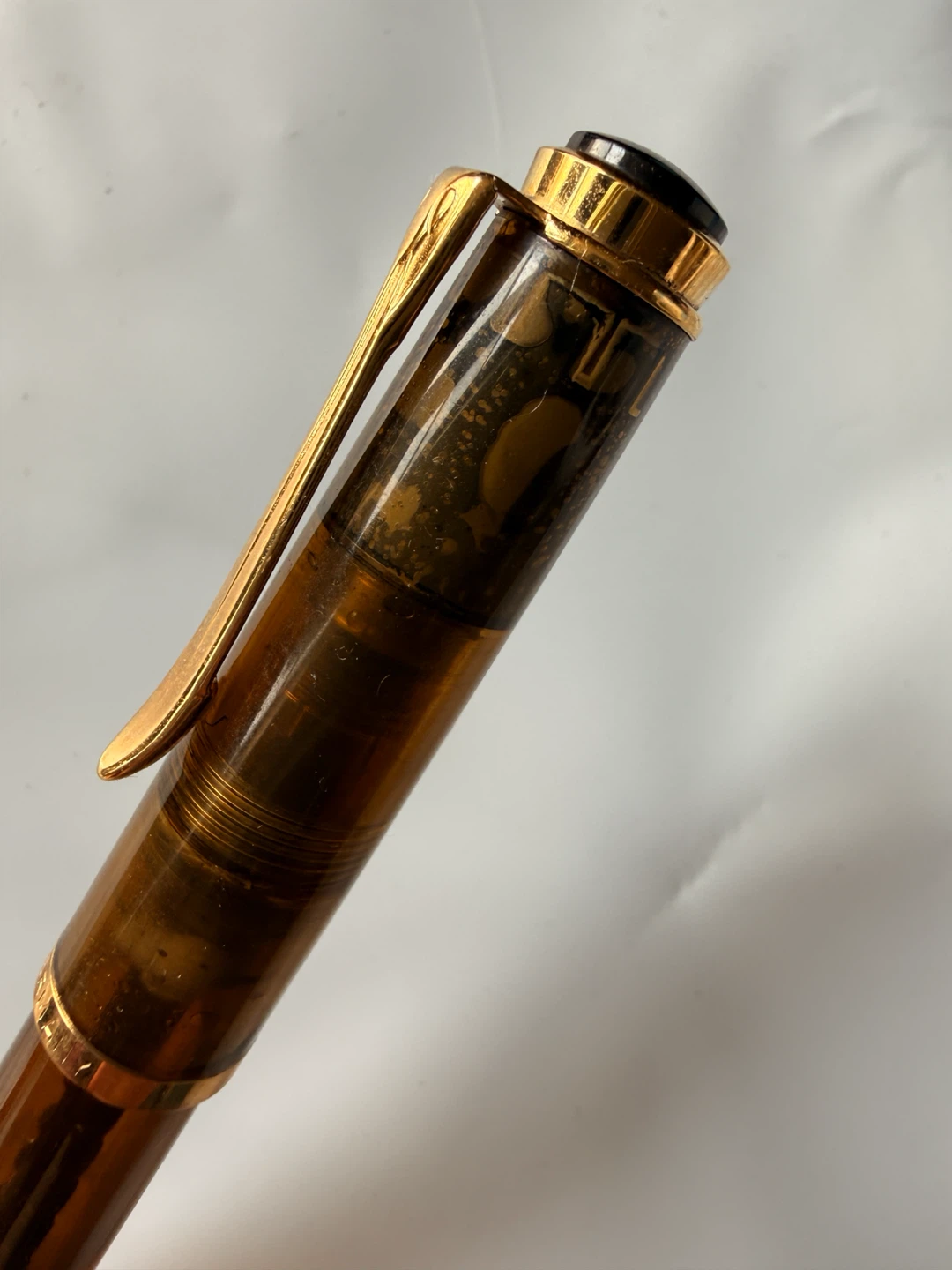 Pelikan Fountain Pen - Brown and Gold limited edition cognac - photo 4