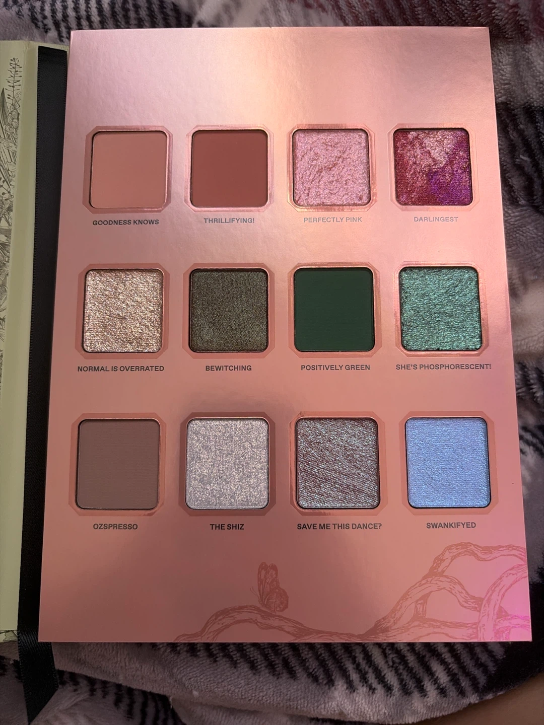 r.e.m. beauty Wicked Ozdust Eyeshadow Palette - photo 5