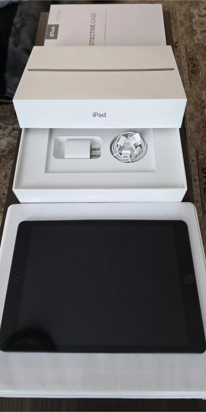 IPad Gen9th with JETech Protective Case for iPad 10.2-Inch - photo 3