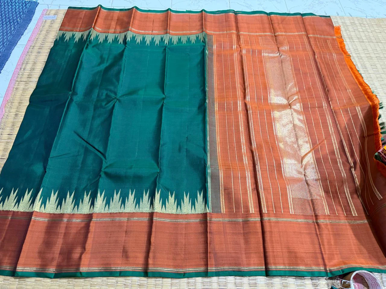 Traditional silk saree - photo 2