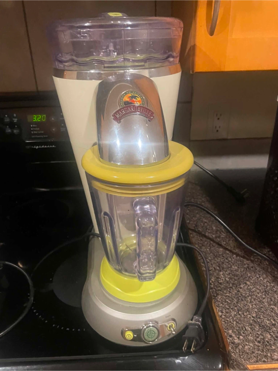 Margaritaville Bahamas Frozen Concoction Maker – 36 oz - photo 2
